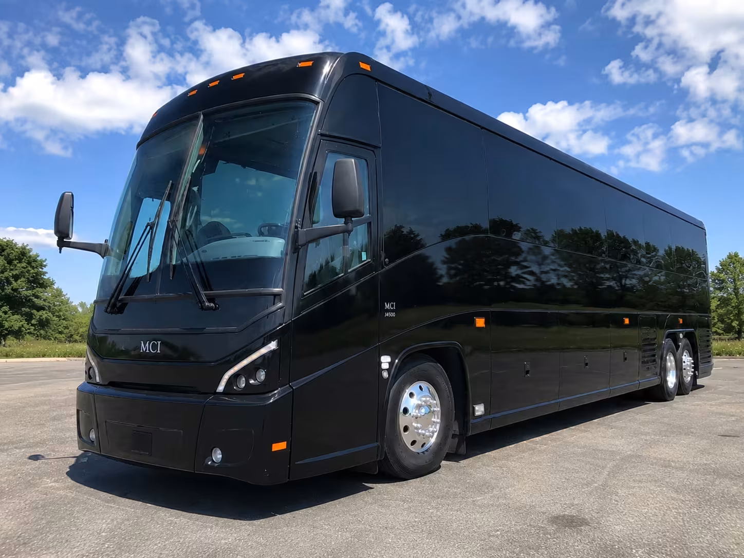west covina charter buses to universal studios and the getty center
