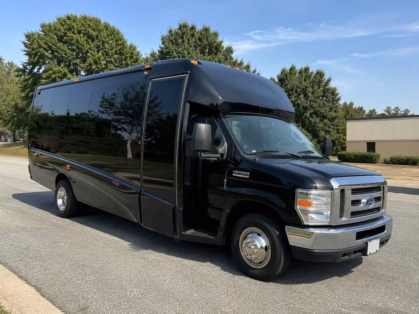 west covina minibus rentals to the aquarium of the pacific